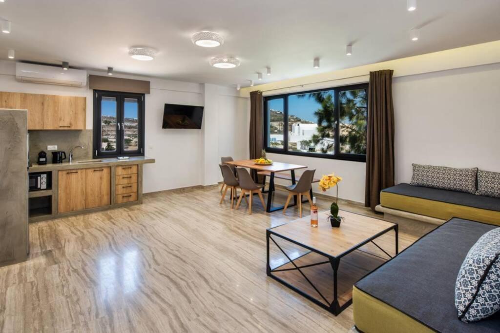 Christianna & George Luxury Hot Tub Apartment 费拉 外观 照片