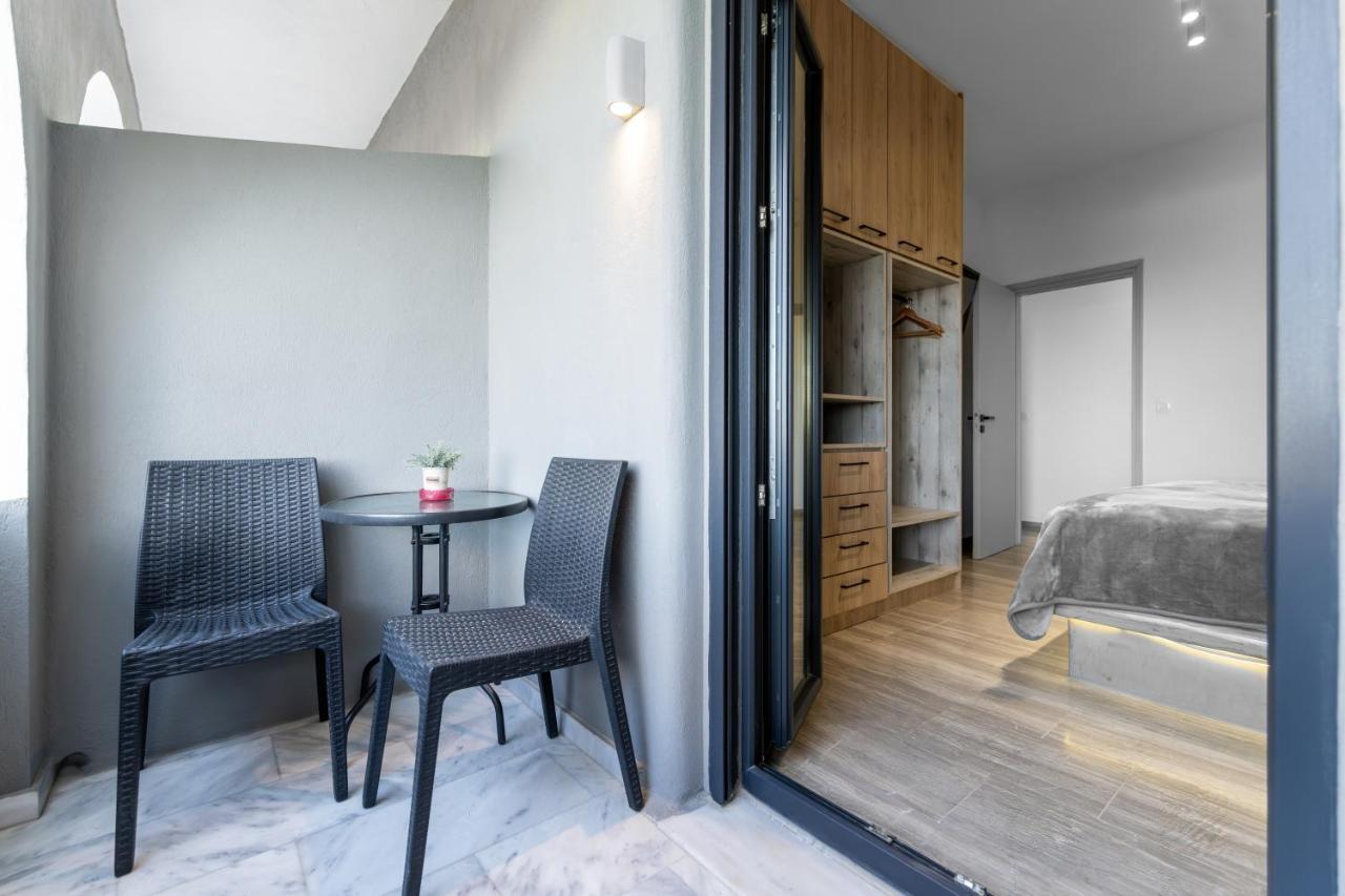 Christianna & George Luxury Hot Tub Apartment 费拉 外观 照片